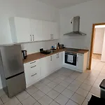 Lehastays - Buckau 15 I 2 I Voll Ausgestattete Kueche I Balkon I Smart Tv