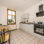 Apartment Lehastays - Buckau 15 I 2 I Voll Ausgestattete Kueche I Balkon I Smart Tv