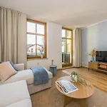 Lehastays - Buckau 15 I 2 I Voll Ausgestattete Kueche I Balkon I Smart Tv Apartment