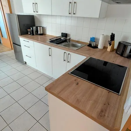 Lehastays Buckau - Ns15-01 I 2 I Voll Ausgestattete Kueche I Erdgeschoss I Balkon I Smart Tv Magdeburg