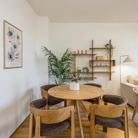 Апартаменты Lehastays - Buckau 15 I 2 I Voll Ausgestattete Kueche I Balkon I Smart Tv Магдебург