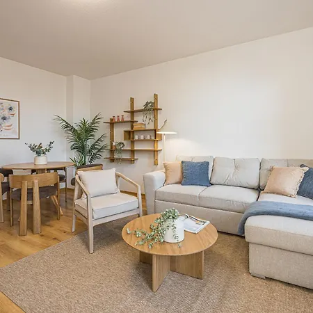 Апартаменты Lehastays - Buckau 15 I 2 I Voll Ausgestattete Kueche I Balkon I Smart Tv