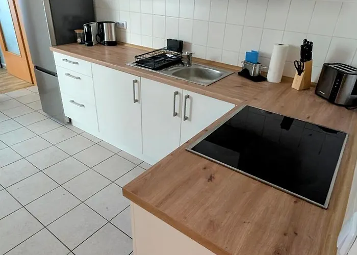 Lehastays Buckau - Ns15-02 I 2 I Voll Ausgestattete Kueche I Erdgeschoss I Balkon I Smart Tv Magdeburg